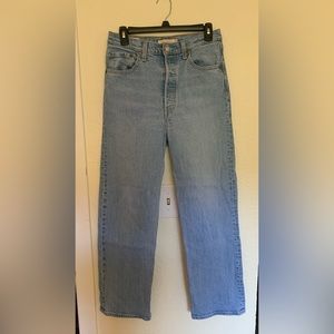 Levi’s Ribcage Straight Denim